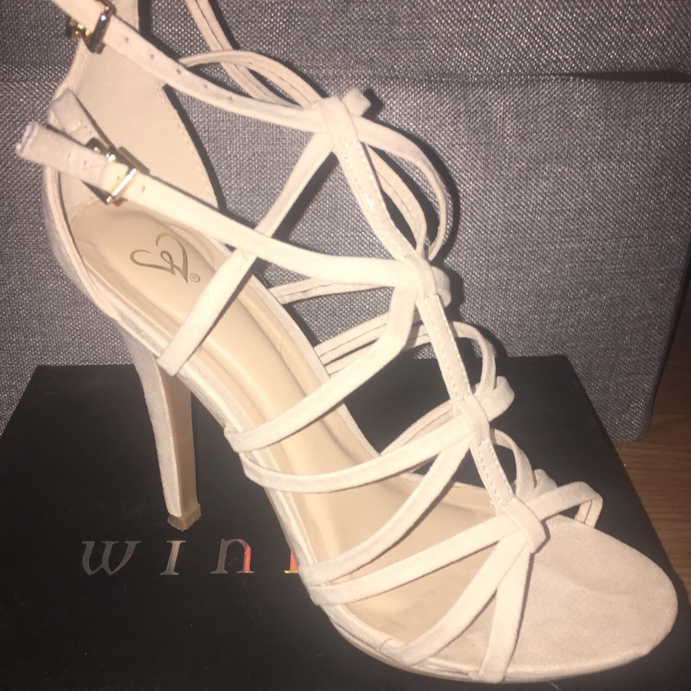 Beige heels